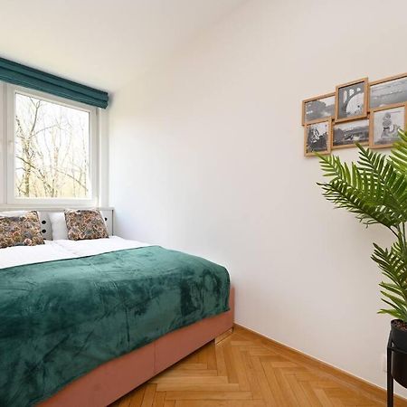Powisle Solec City Centre! Private Parking Warsaw Luaran gambar